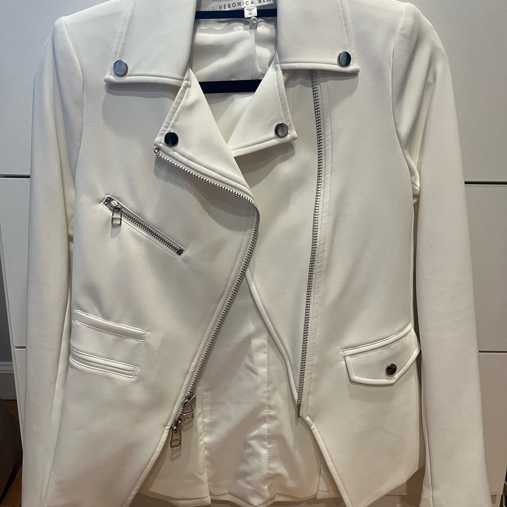 Veronica Beard White Blazer Asymmetrical Zipper Notched Collar